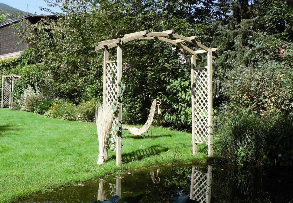 Pergola Capucine en pin trait�