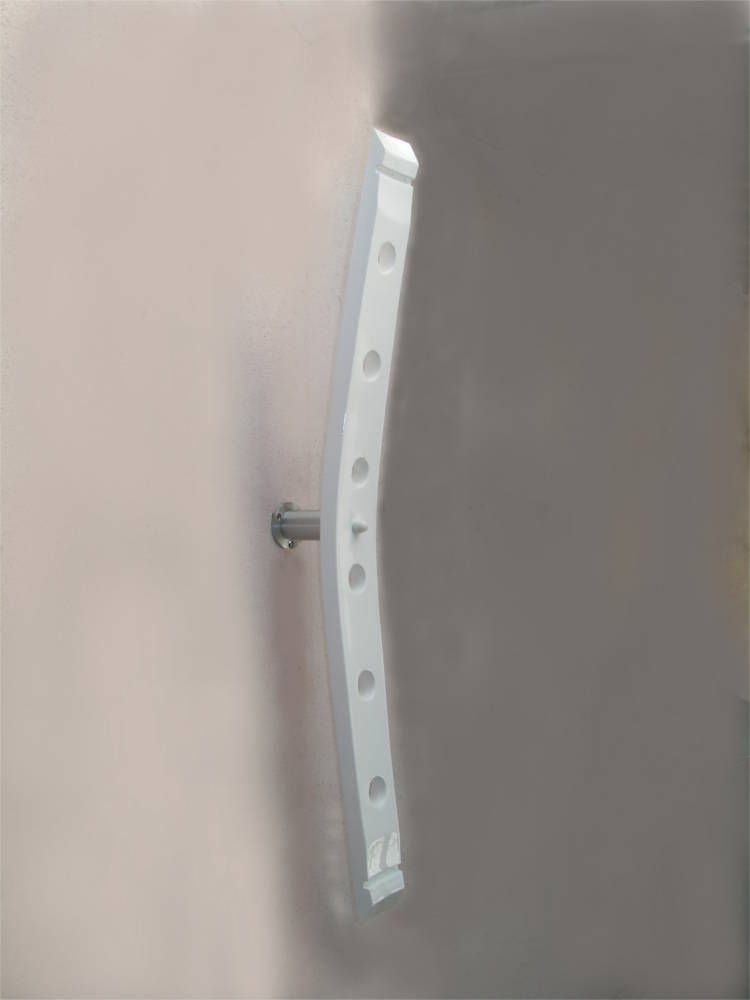 Porte Bouteilles en Ch�ne finition blanc laqu� 8x5x90cm by Douelle de reve