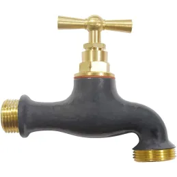 Robinet d'extérieur et applique assortie en laiton