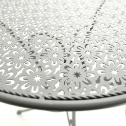 Table ronde en métal