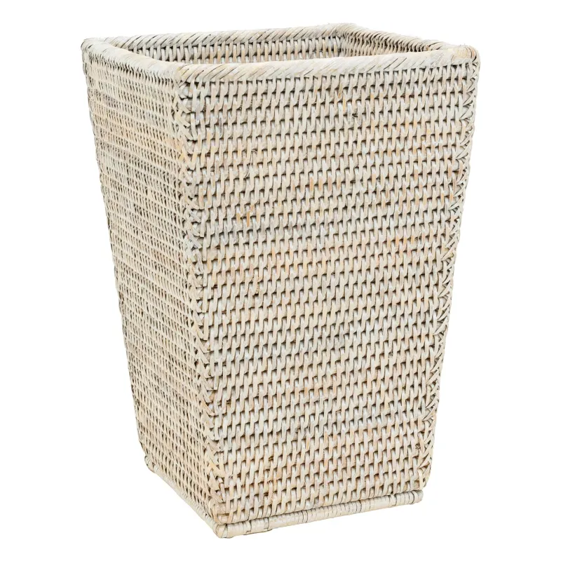 Corbeille à papier en rotin