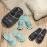 Porte chaussons invités avec 4 paires de chaussons Family