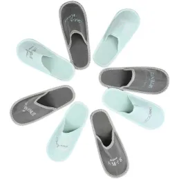 Porte chaussons invités avec 4 paires de chaussons Family