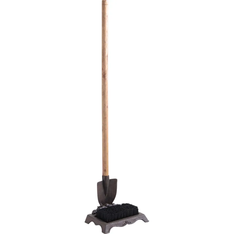 Pelle grattoir en fonte + brosse