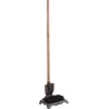 Pelle grattoir en fonte + brosse