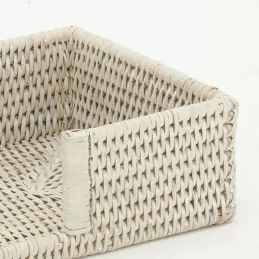 Porte-serviettes en rotin patiné blanc