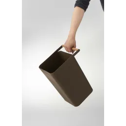 Poubelle en polypropylène et poignée en bois Como