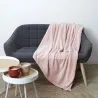 Plaid embossé en polyester 140 x 200 cm