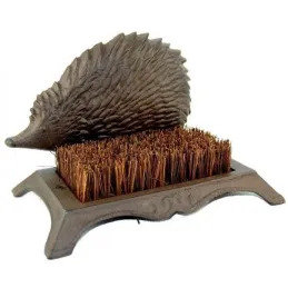 Brosse nettoyage chaussure en fonte et fibre de coco