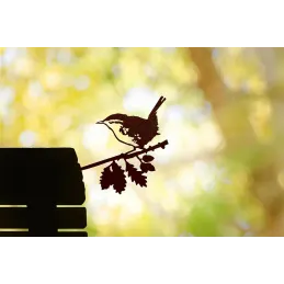 Oiseau sur pique troglodyte mignon en acier corten