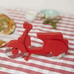 Roulette à pizza en plastique Scooter