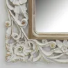 Miroir sculpté en manguier blanchi