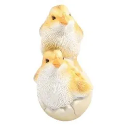 Poussins dans coquille en résine 10.5 x 7.5 x 13.5 cm