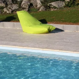 Poire intérieur extérieur en polyester Luna