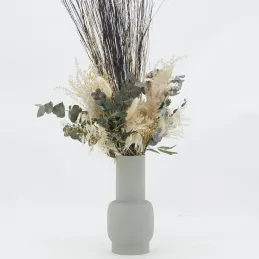 Vase en métal 