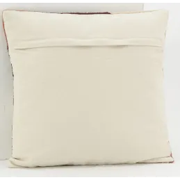 Coussin en coton brodé motifs floraux camaieu Terracotta