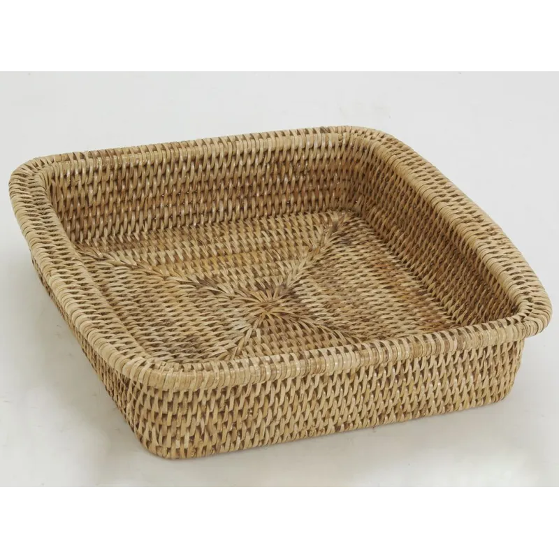 Ensemble plat à gratin et support en rotin