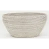 Corbeille à linge en rotin tressé patiné blanc