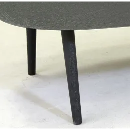 Table basse ovale en métal texturé noir