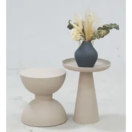 Table d'appoint ronde en métal Sablier