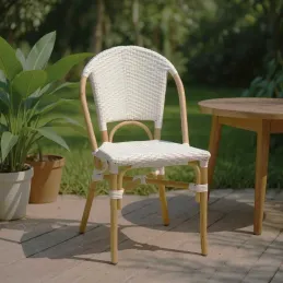 Chaise d'extérieur en rotin et résine