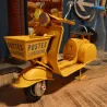 Scooter décoratif en métal Livraisons