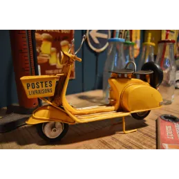 Scooter décoratif en métal Livraisons
