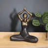 Statuette yoga en céramique Zoya