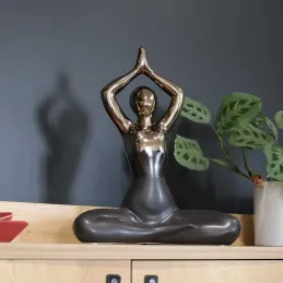 Statuette yoga en céramique Zoya