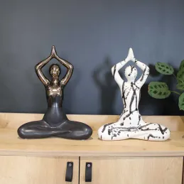 Statuette yoga en céramique Zoya