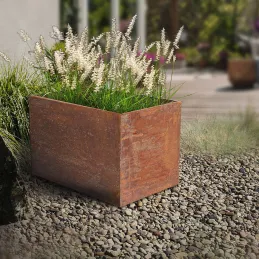 Jardinière en acier corten rouille