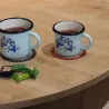 Tasse en émail coloré Décors