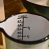 Pichet gradué en émail 1 litre