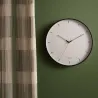 Horloge murale en métal Calm