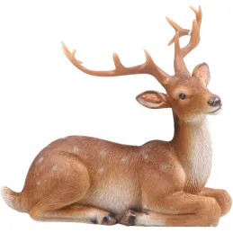 Cerf couché en résine