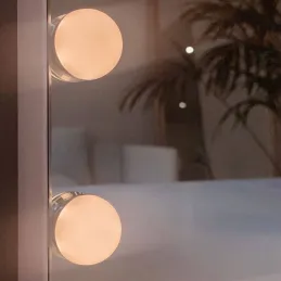 Miroir avec 15 led intégrées Kim