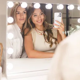 Miroir avec 15 led intégrées Kim