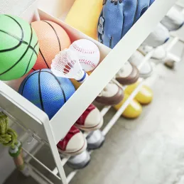 Etagère à chaussures en métal avec roulettes Tower