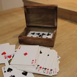 Jeu de cartes avec boite de rangement en manguier