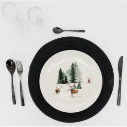 Vaisselle en porcelaine décor Cerf et Sapin, style fait main