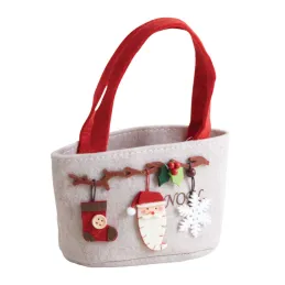 Petit sac de Noël en feutrine avec ornements