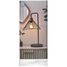 Lampe à poser avec abat-jour en rotin