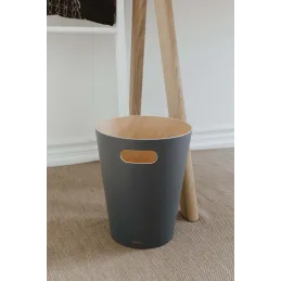 Corbeille en bois avec poignées de transport