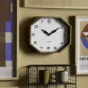 Horloge murale octogonale en résine Factory