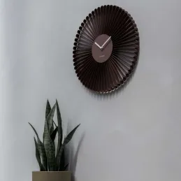 Horloge murale en métal Cascara