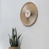 Horloge murale en métal Cascara