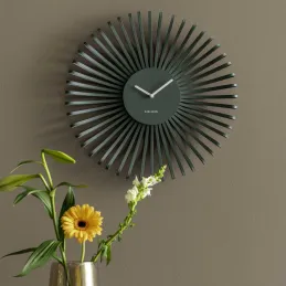 Horloge murale en métal Polo