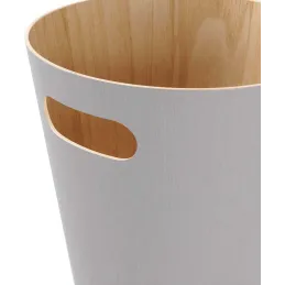 Corbeille en bois avec poignées de transport