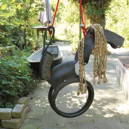 Balançoire cheval en pneu