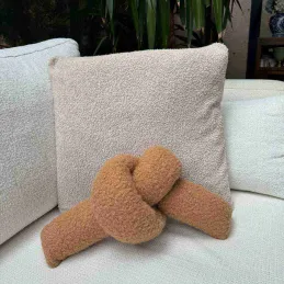Coussin nœud en polyester Ask Dugum